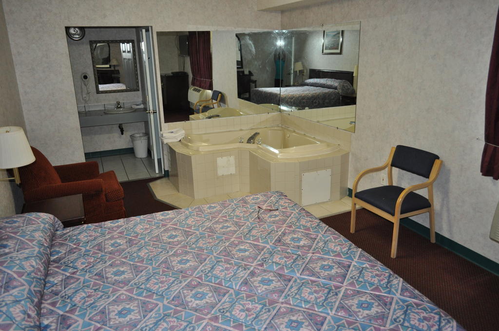 Sunshine Motel Абсекон Екстериор снимка